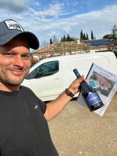 Installation de 9 panneaux photovoltaïque à Aups dans le Var chez un client Néerlandais